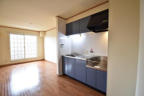 �y�����E���r���O�z�@�������ʎ�