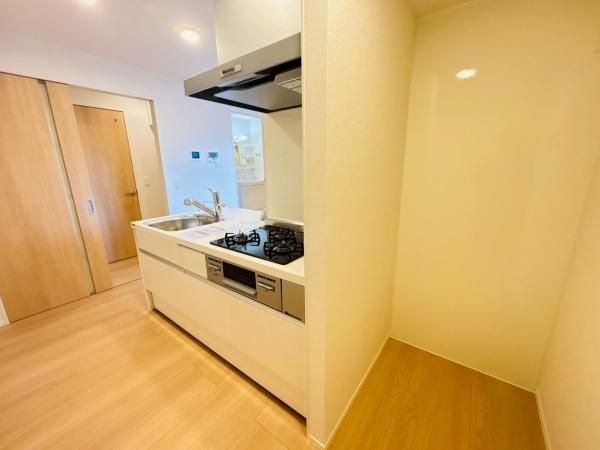 �y�L�b�`���z�@