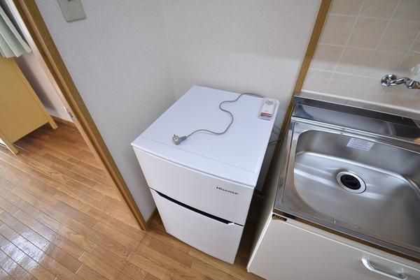 �y���̑��ݔ��z�@���d�l�ʐ^