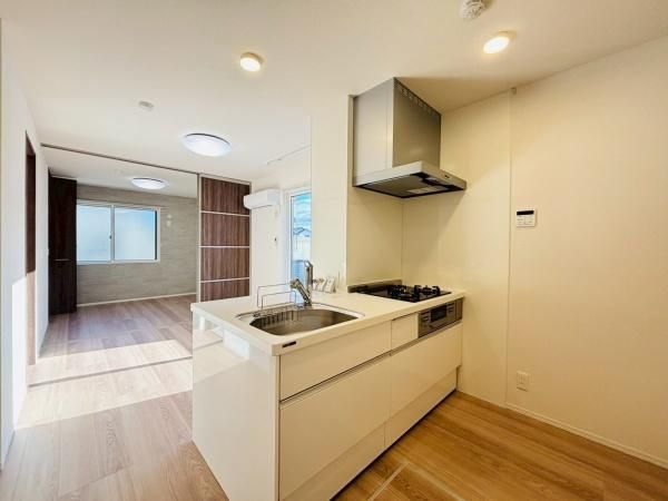 �y�L�b�`���z�@