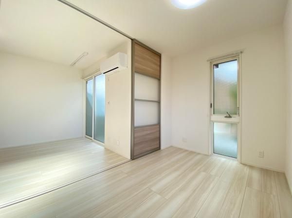 �y�����E���r���O�z�@