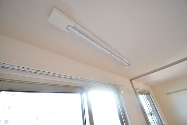 �y���̑��ݔ��z�@���d�l�ʐ^