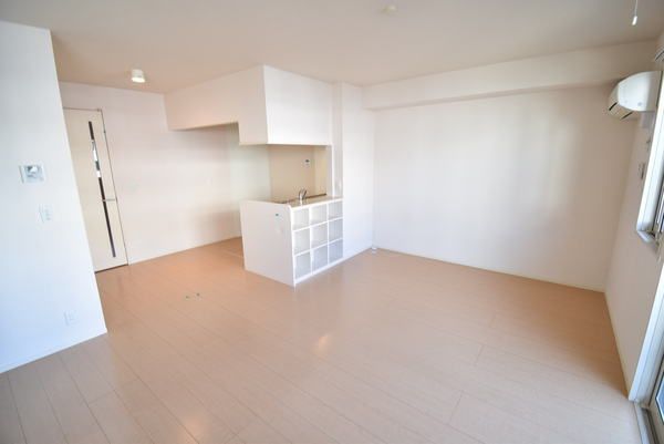 �y�����E���r���O�z�@���d�l�ʐ^