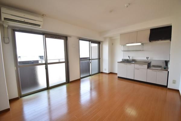 �y�����E���r���O�z�@���d�l�ʐ^