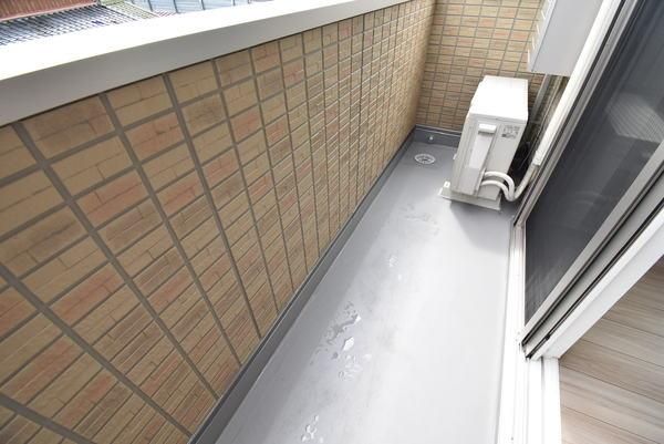 �y�o���R�j�[�z�@