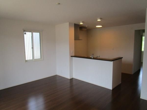 �y�����E���r���O�z�@���d�l�ʐ^