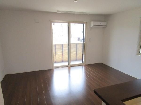 �y�����E���r���O�z�@���d�l�ʐ^