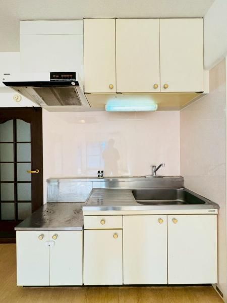 �y�L�b�`���z�@