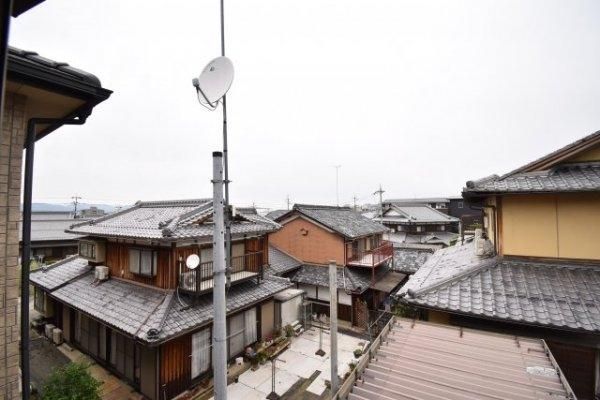 �y���]�z�@