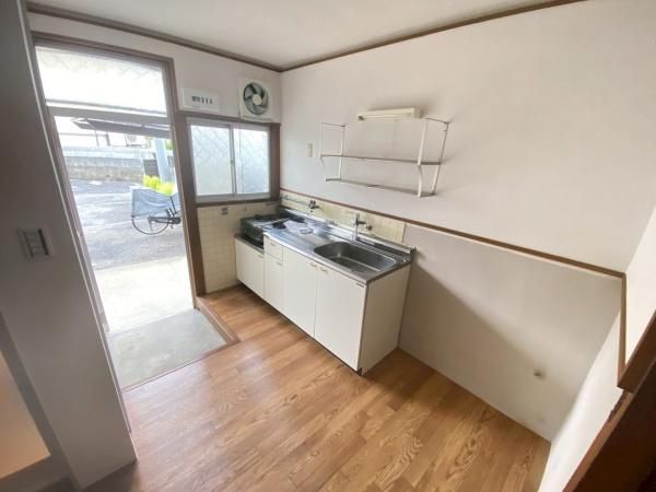 �y�L�b�`���z�@