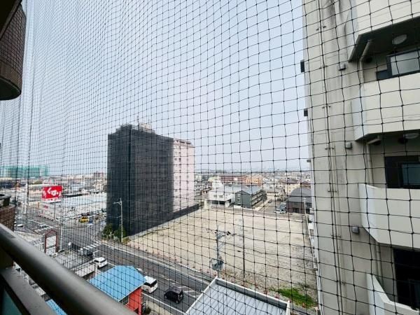 �y���]�z�@