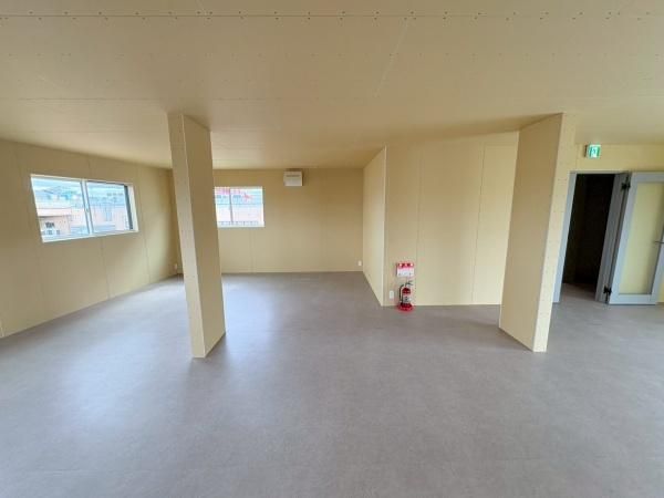 �y�����E���r���O�z�@