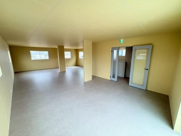 �y�����E���r���O�z�@