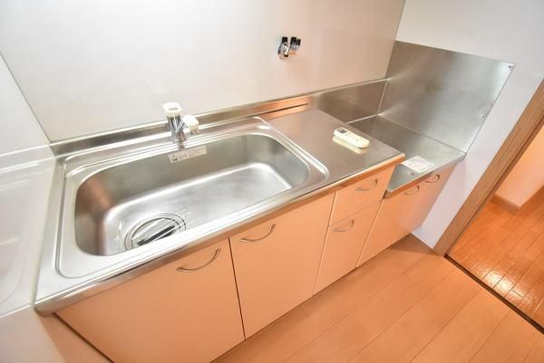 �y�L�b�`���z�@