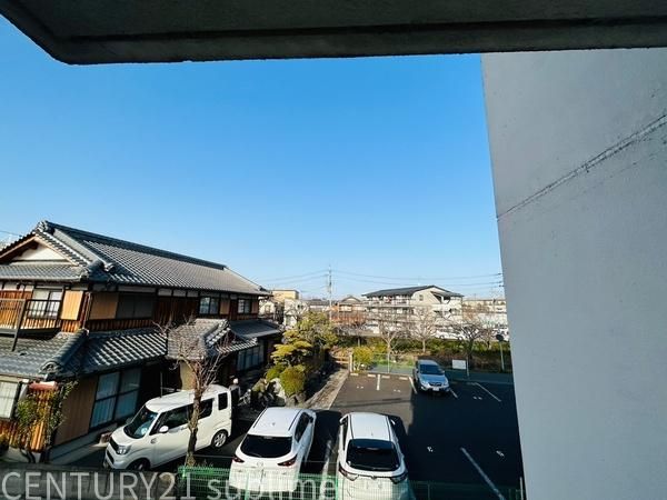 �y���]�z�@