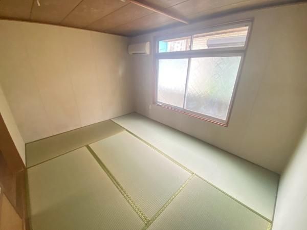 �y�����E���r���O�z�@