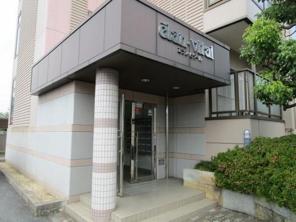 �y�G���g�����X�z�@