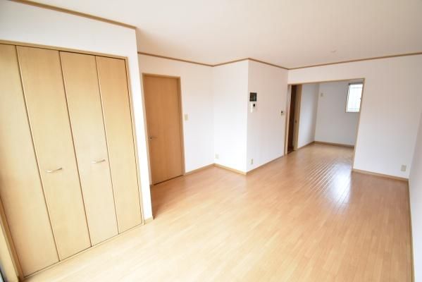 �y�����E���r���O�z�@���]�^�C�v�ɂȂ�܂�