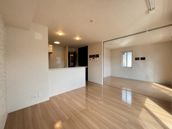 �y�����E���r���O�z�@
