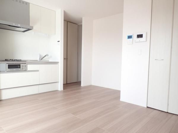 �y�����E���r���O�z�@���������ʎ���