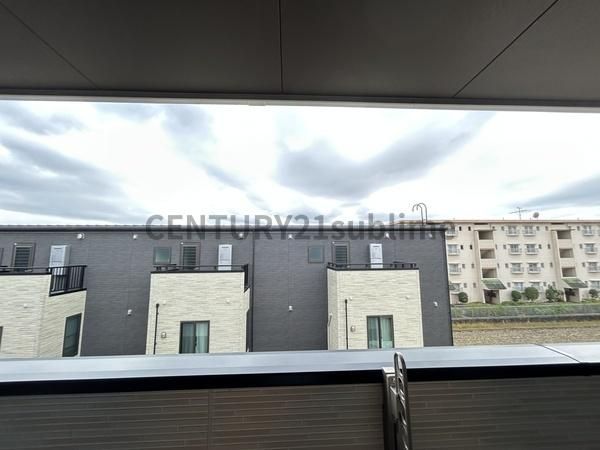 �y���]�z�@
