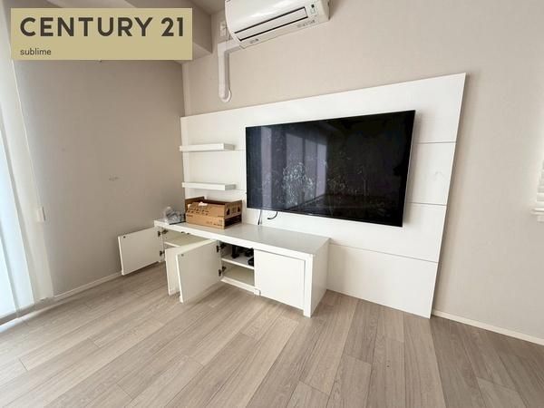 �y�����E���r���O�z�@