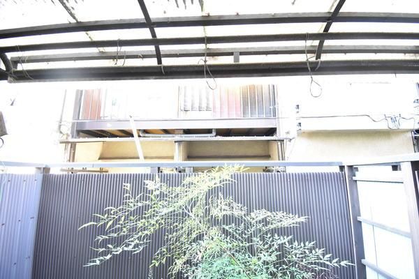�y���]�z�@