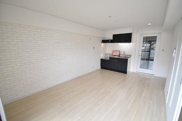 �y�����E���r���O�z�@���������ʎ���