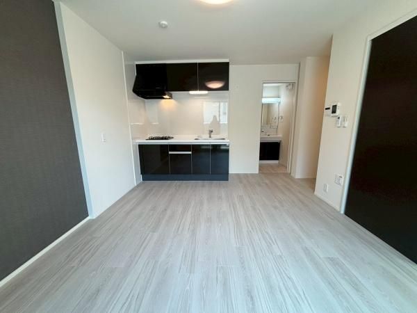 �y�����E���r���O�z�@���]�^�C�v�ɂȂ�܂�