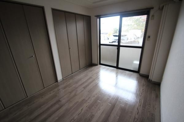 �y�����E���r���O�z�@���������ʎ���